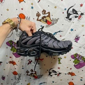 2017 Nike Air Max Plus TN ultra triple black